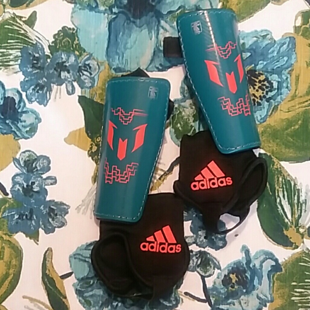 Children's soccer ⚽ shin guards